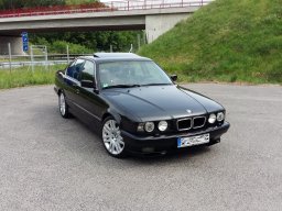 BMW E34 530i V8